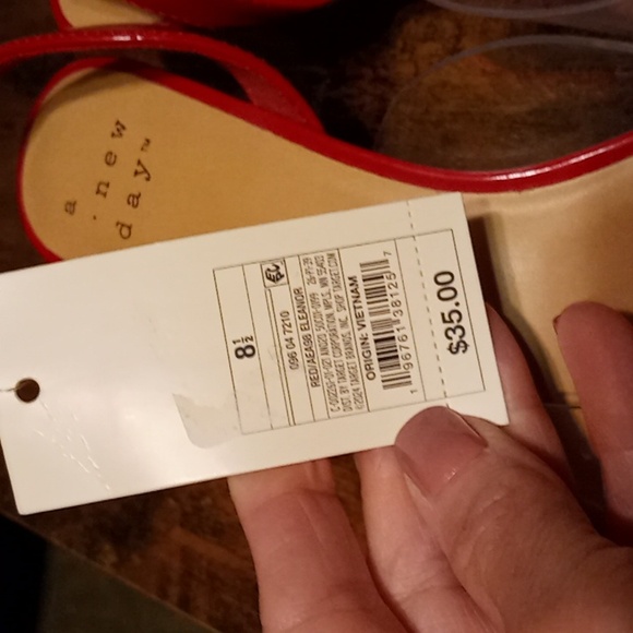 NWT sexy Red A New Day Multiple Sized Stunning Kitten 2"  Heels - Picture 6 of 13